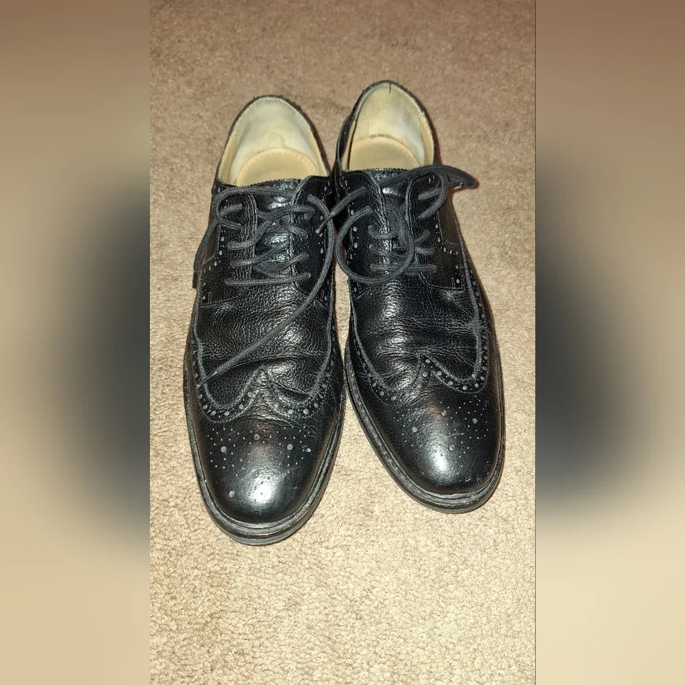 COLE HAAN / SIZE 11 1/2 M.  / BLACK MEN'S BROADWAY WINGTIP OXFORDS